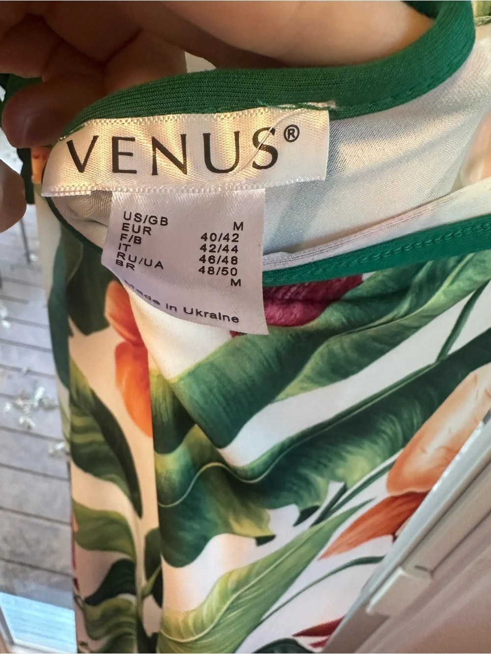 VENUS Green Halter Floral Maxi Dress - Medium